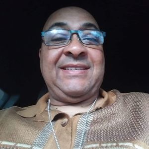 Meet your Posher, Gregory